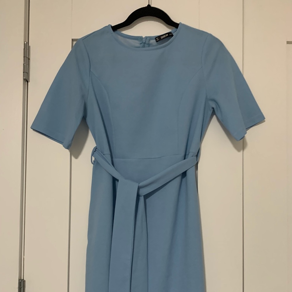 Light blue dress, beautiful silhouette and lines